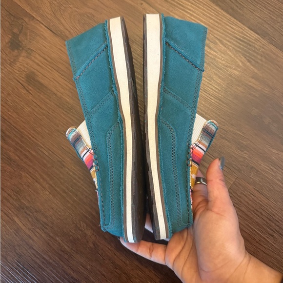 Ariat Women’s Cruiser Teal Suede Serape Southwestern Casual Shoes Size 9 - Picture 6 of 9